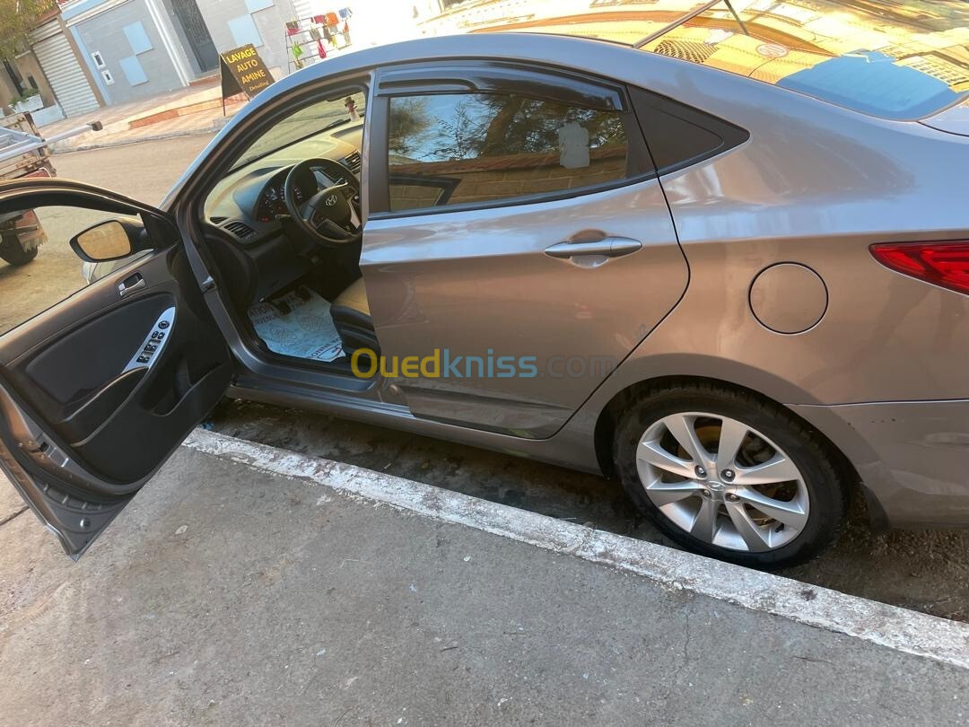 Hyundai Accent RB  5 portes 2018 GL DZ