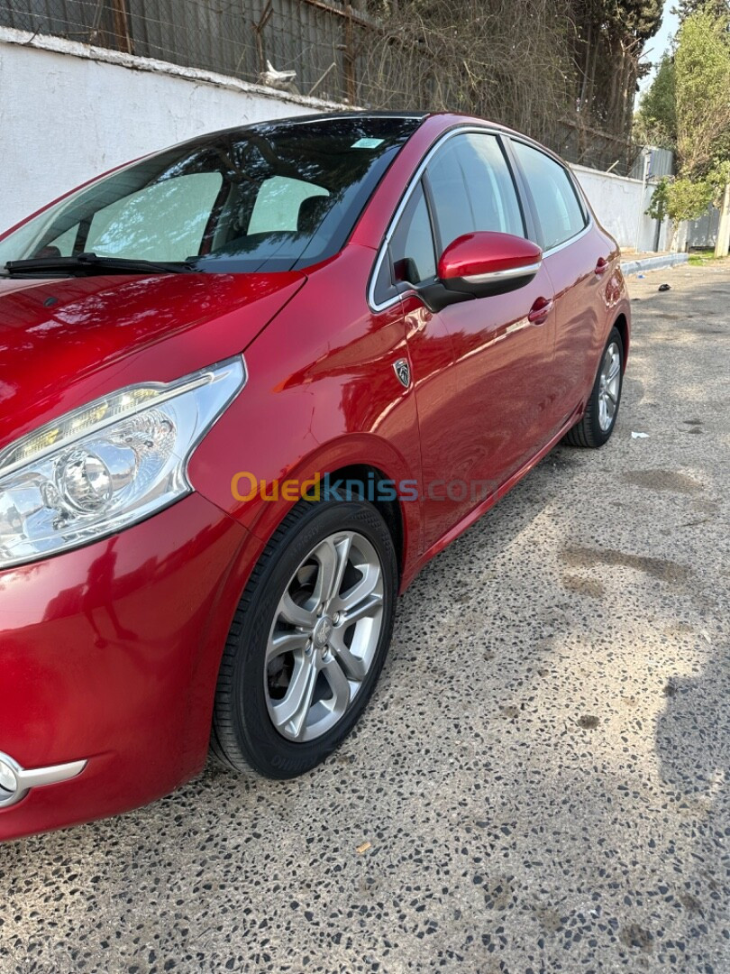 Peugeot 208 2014 Allure