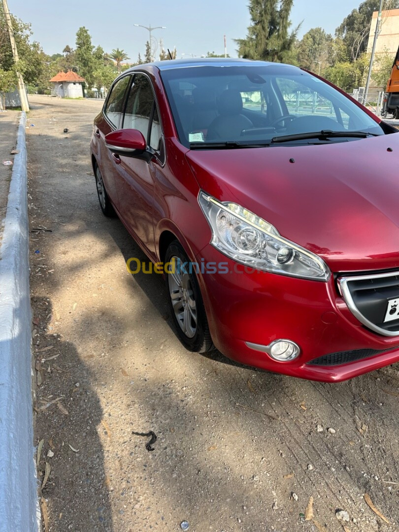 Peugeot 208 2014 Allure