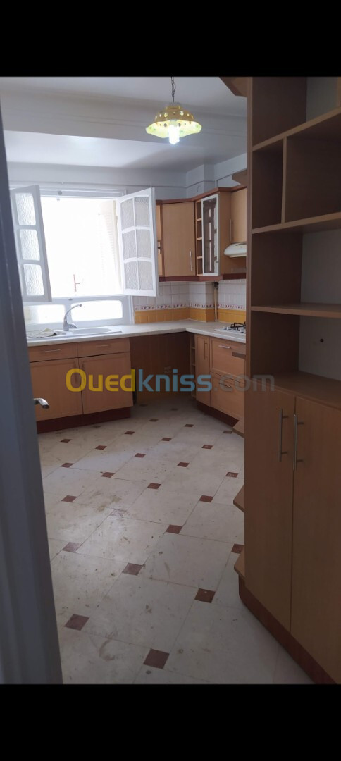 Location Appartement F3 Alger Hydra