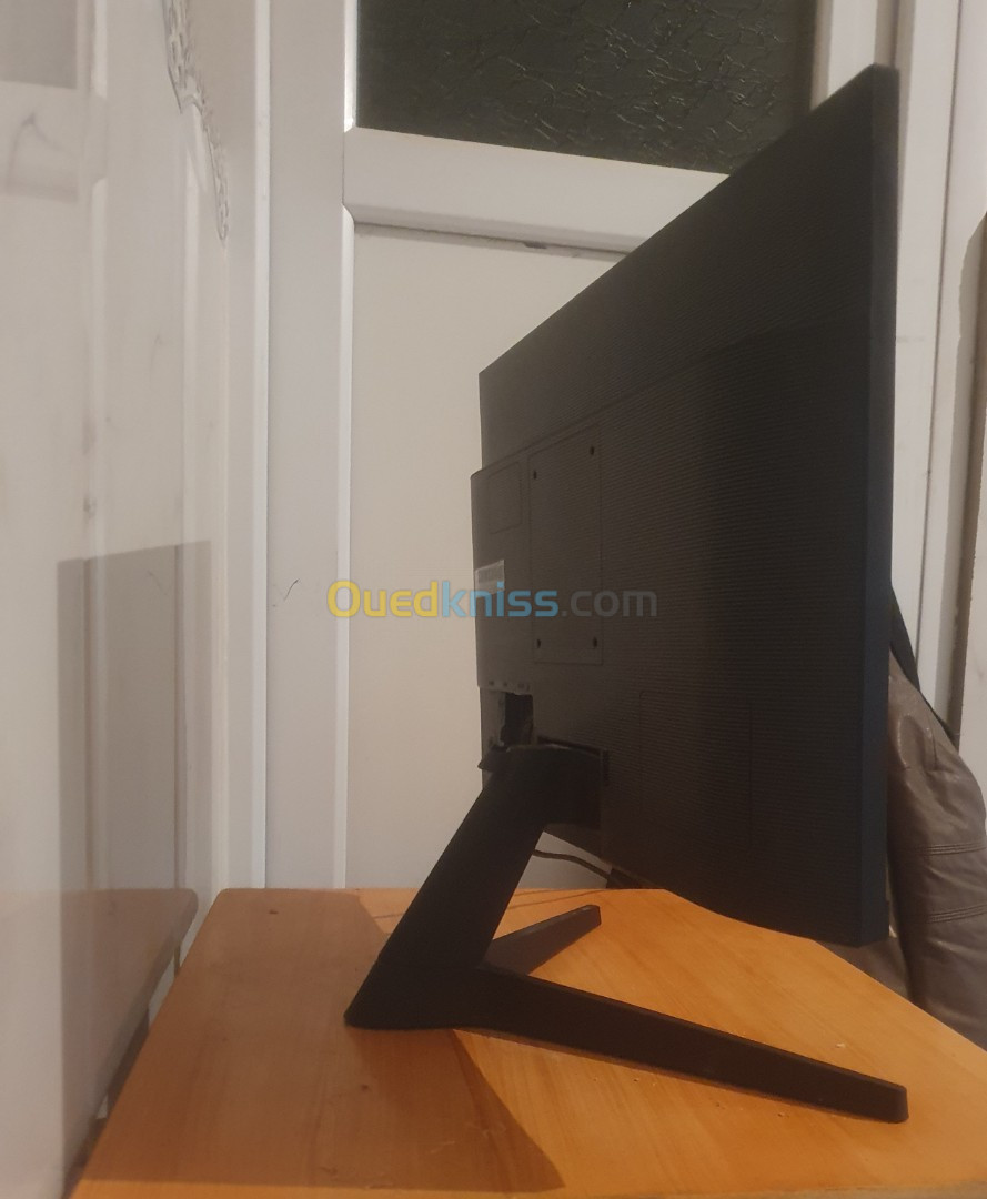 Ecran  pc  samsung  F24T350FHR