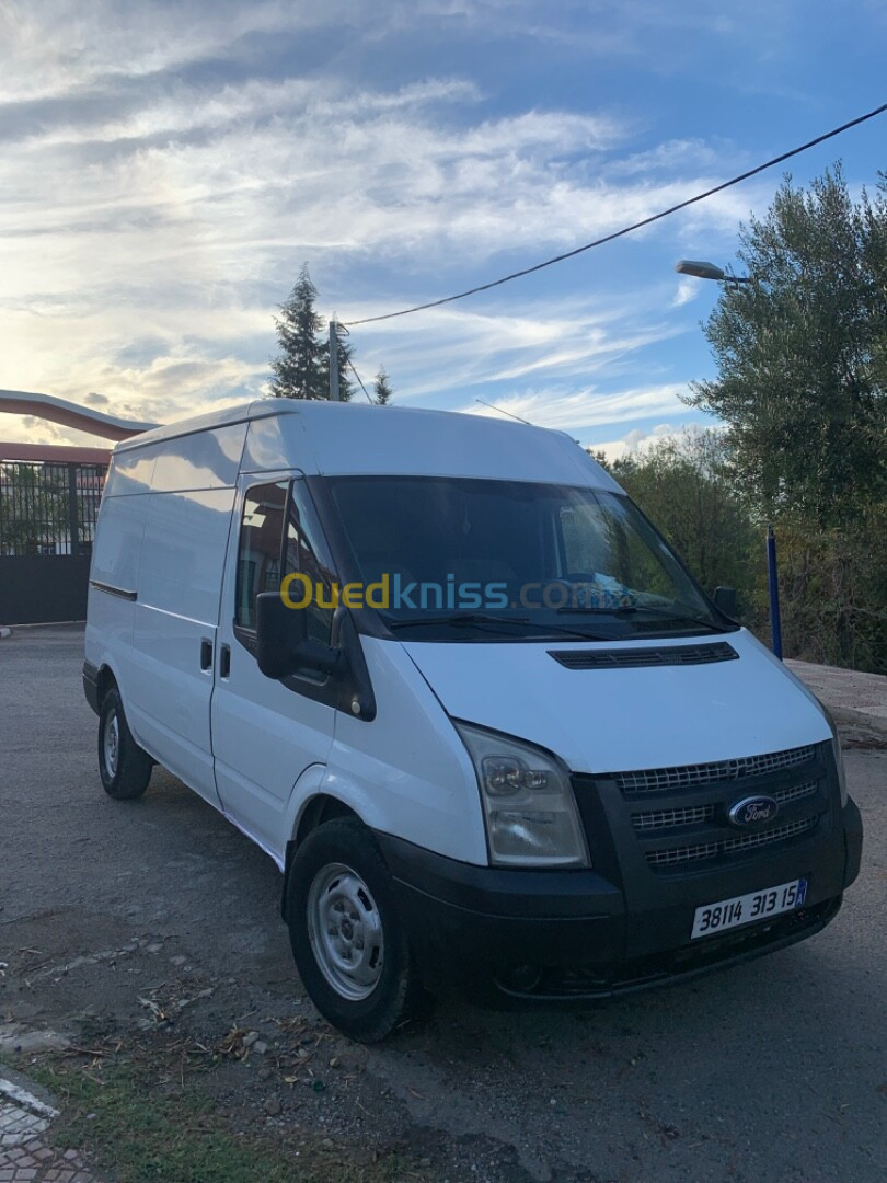 Ford Transit 2x2 2013