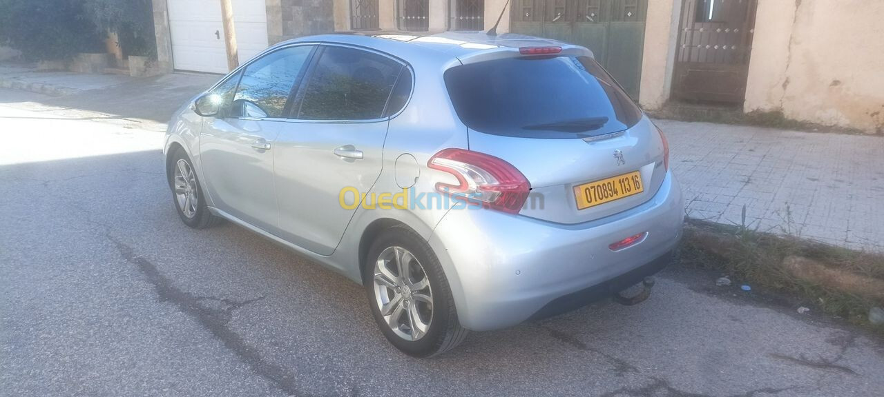 Peugeot 208 2013 Allure