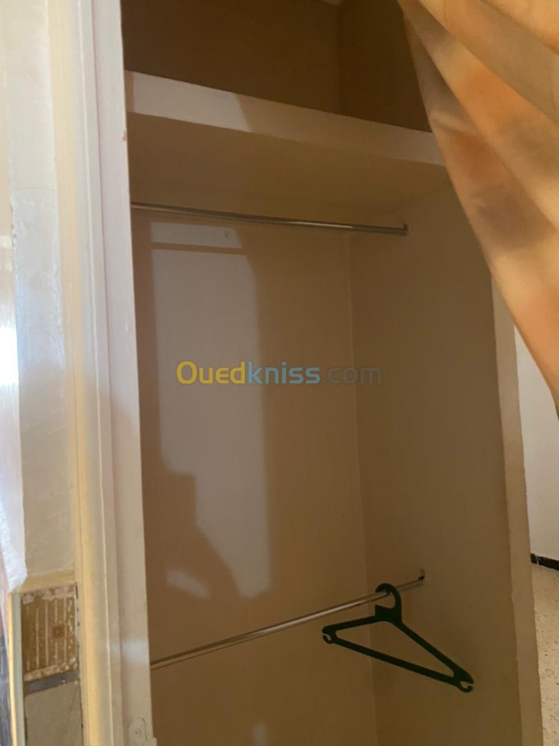 Location Appartement F4 Alger Ain benian