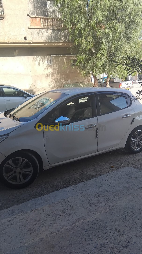 Peugeot 208 2013 Access