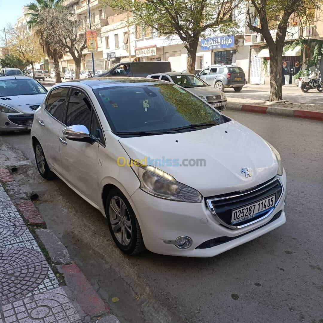 Peugeot 208 2014 Allure