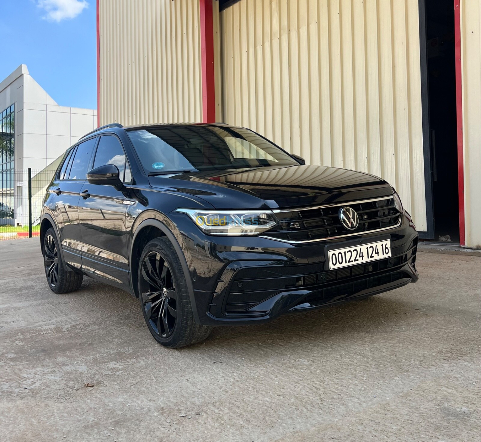 Volkswagen Tigouan 2024 R-Line black black full options