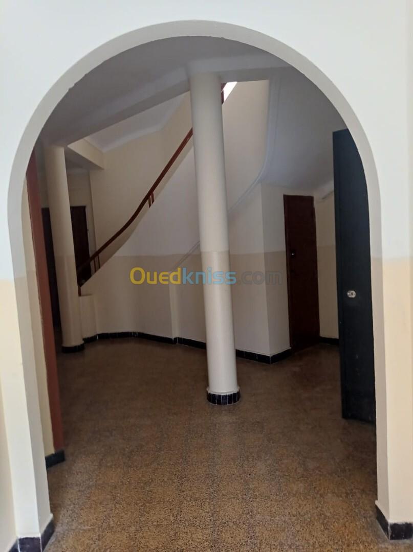 Location Appartement F3 Alger Hydra