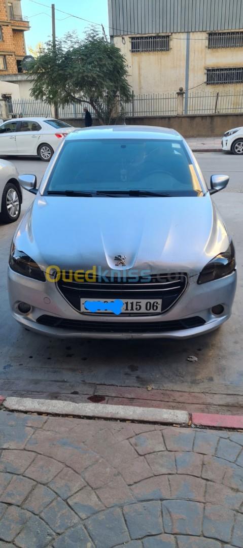 Peugeot 301 2015 Allure