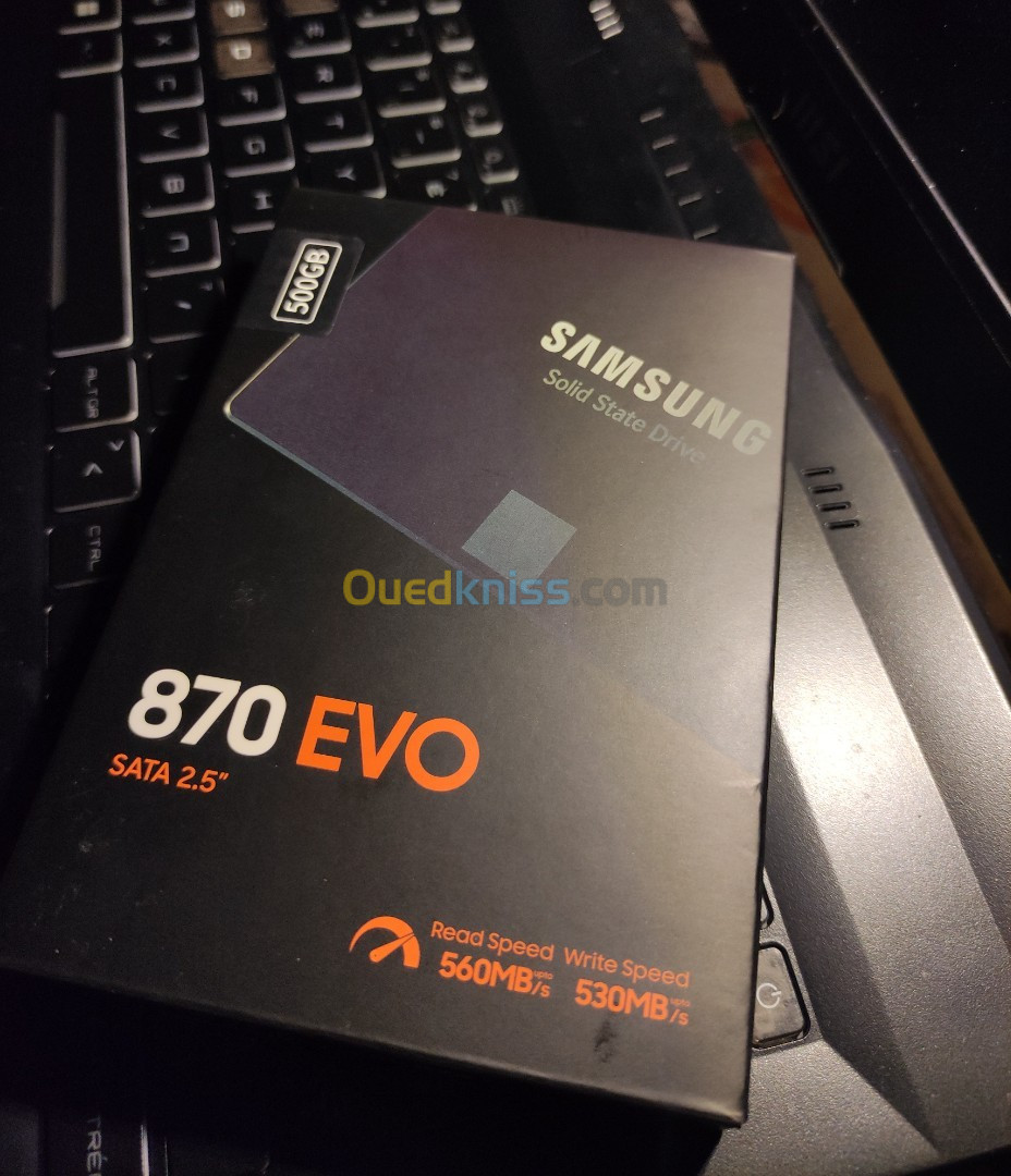 Ssd Samsung evo 870 500gb(James utilities)