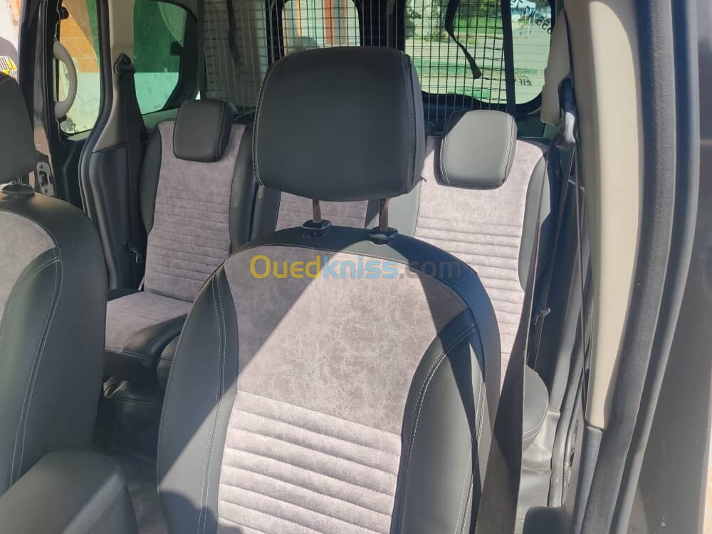 Renault Kangoo 2015 Privilège +