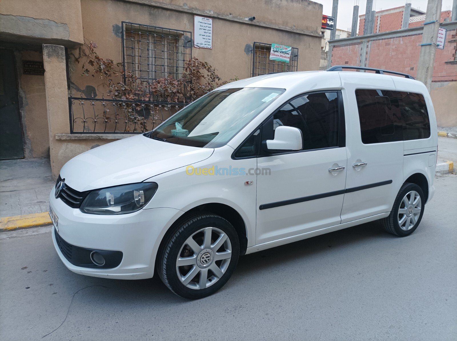 Volkswagen Caddy 2011 