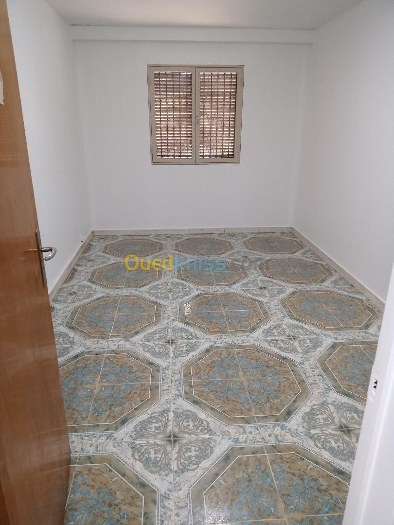 Location Appartement F4 Alger Dely brahim