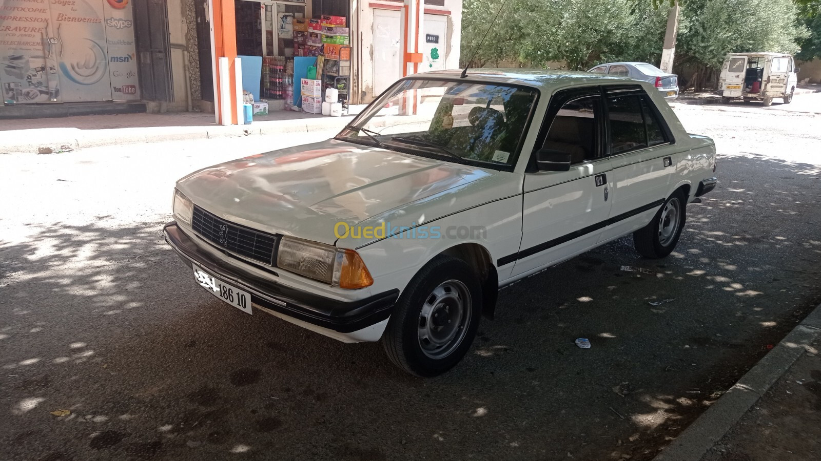 Peugeot 305 1986 305