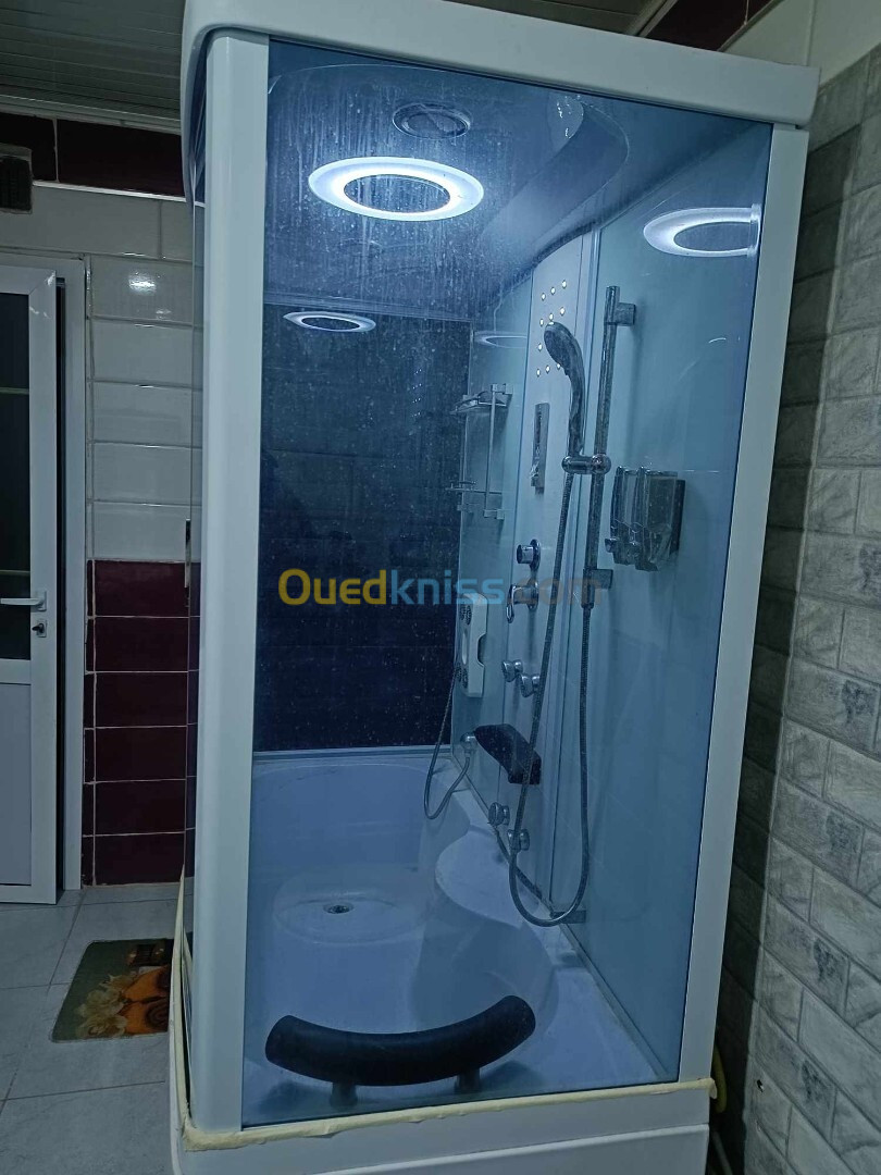 Cabine de douche et vaporisateur 