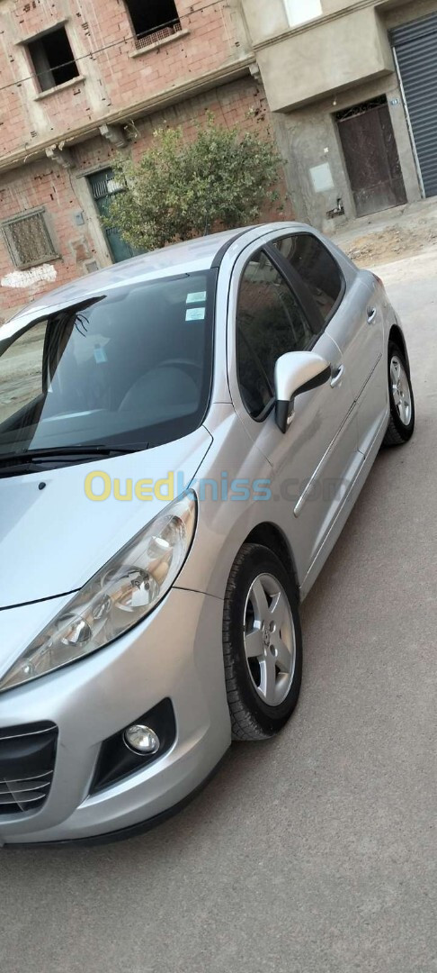 Peugeot 207 2012 