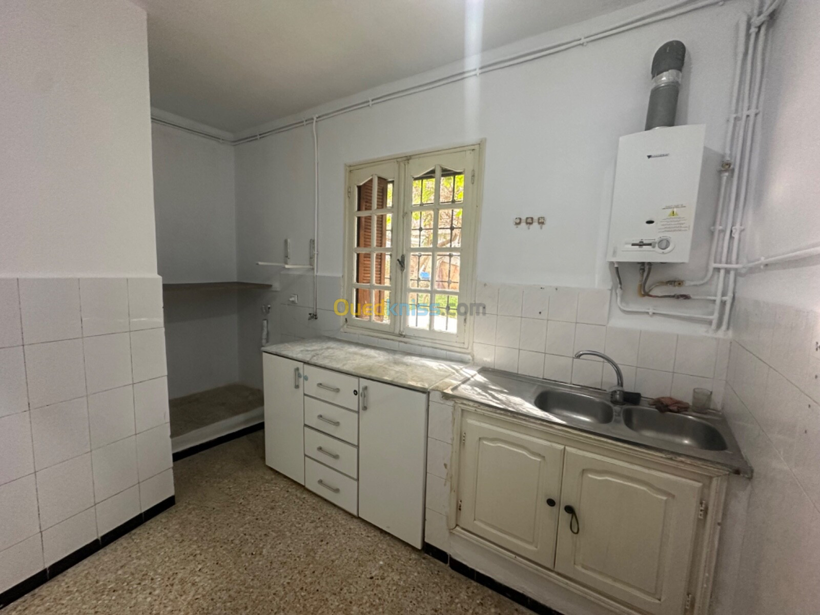 Location Niveau De Villa F3 Alger Hydra