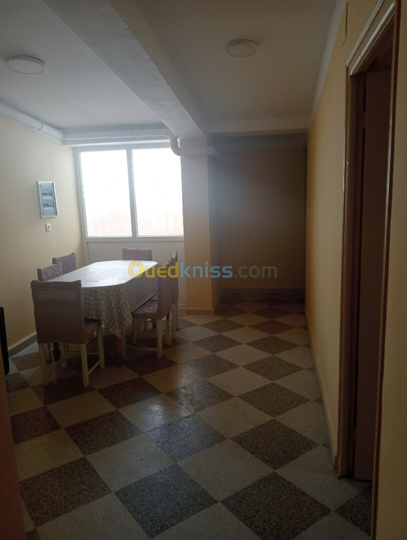 Location Appartement F2 Tipaza Bou ismail