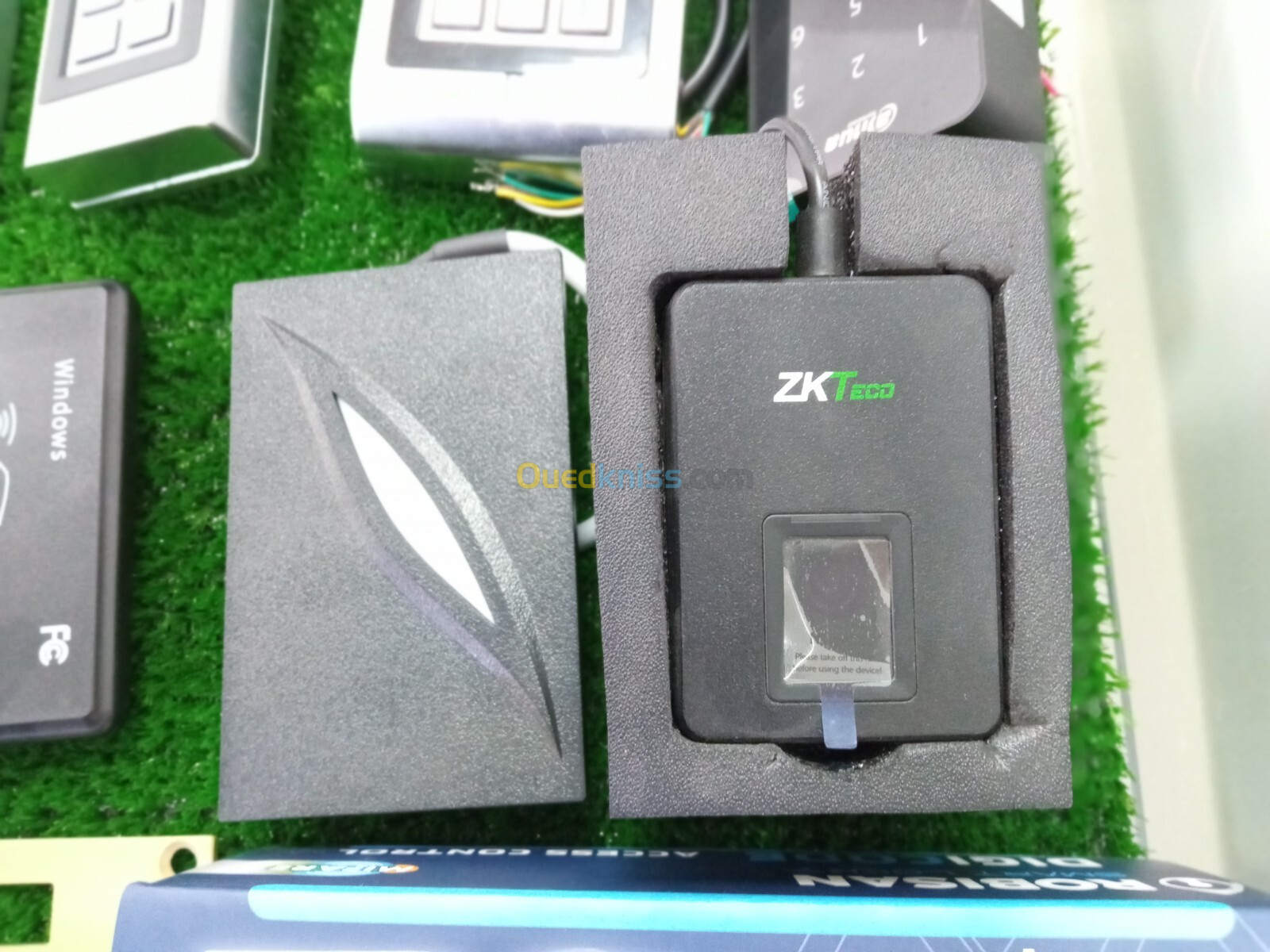 LECTEUR D'EMPREINT ZKTECO ZK9500