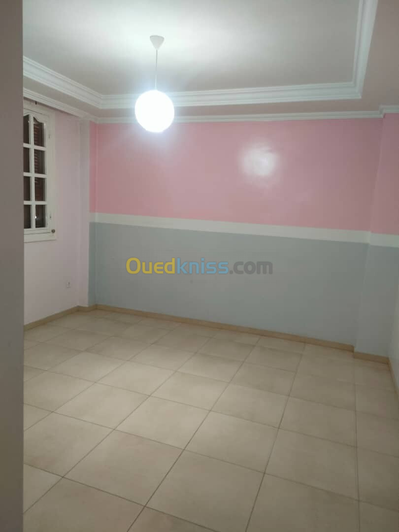 Location Appartement F4 Alger Bordj el bahri