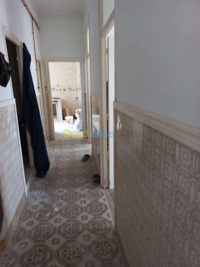 Location Appartement F3 Alger Hussein dey