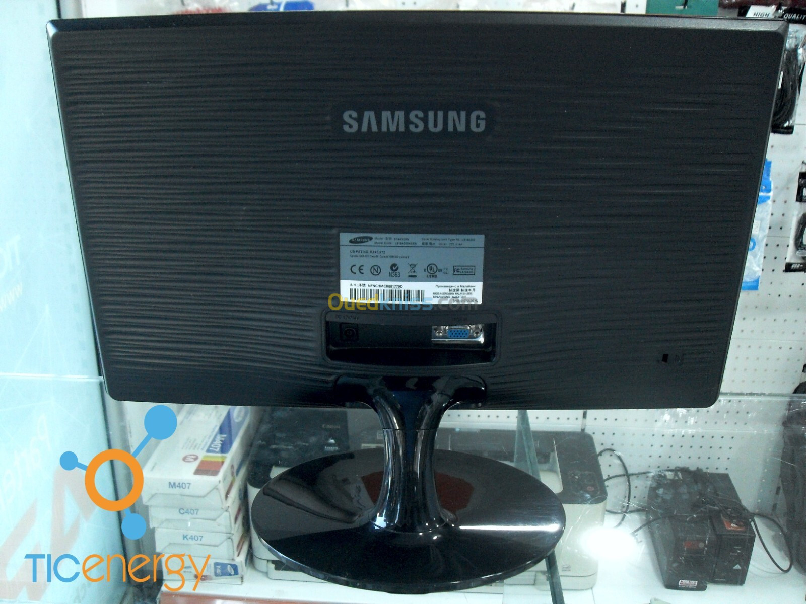 Ecran SAMSUNG 18,5" S19A300N