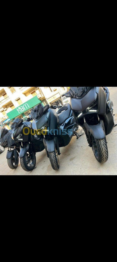 Yamaha Xmax 300 2024