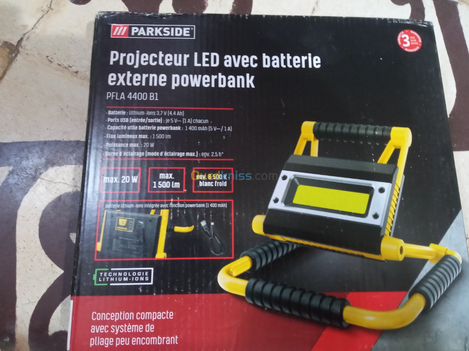 Projecteur led avec batterie externe powerbank parkside