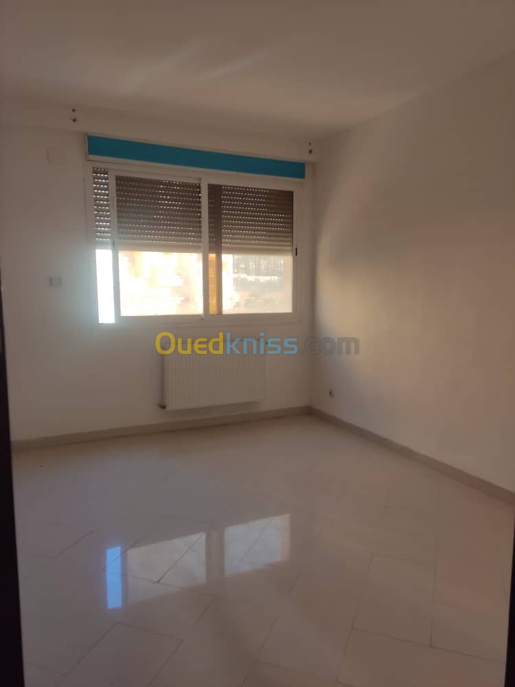 Location Appartement F3 Alger El achour