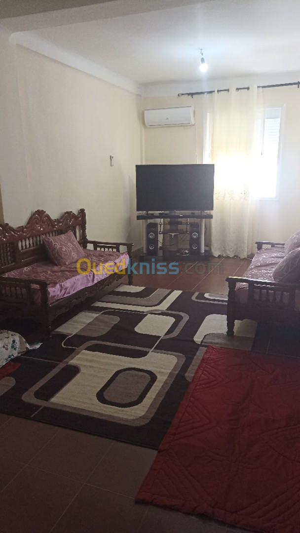 Location vacances Appartement F2 Skikda Collo