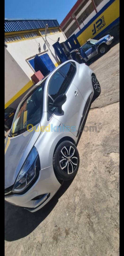 Renault Clio 4 2019 Limited 2