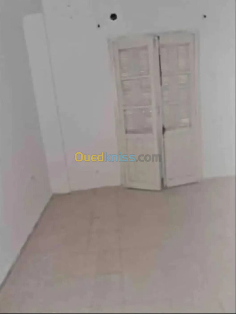 Location Appartement F5 Chlef Chlef