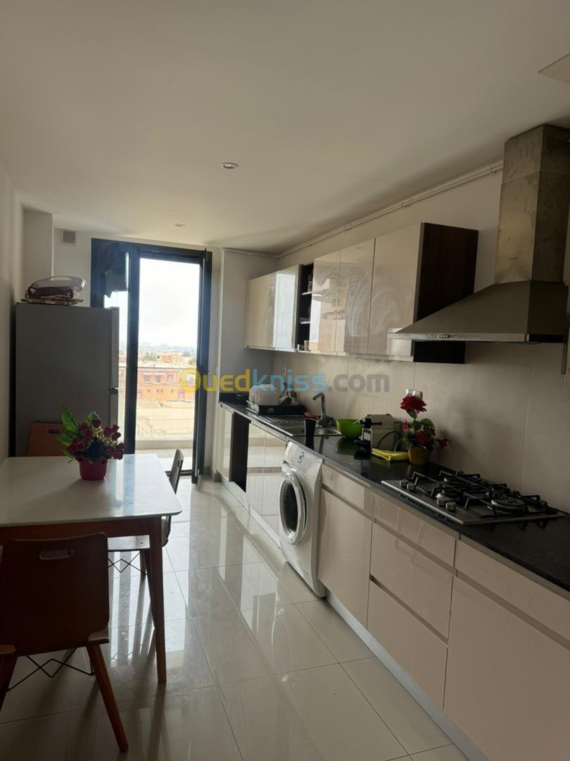 Location Appartement F4 Alger Cheraga