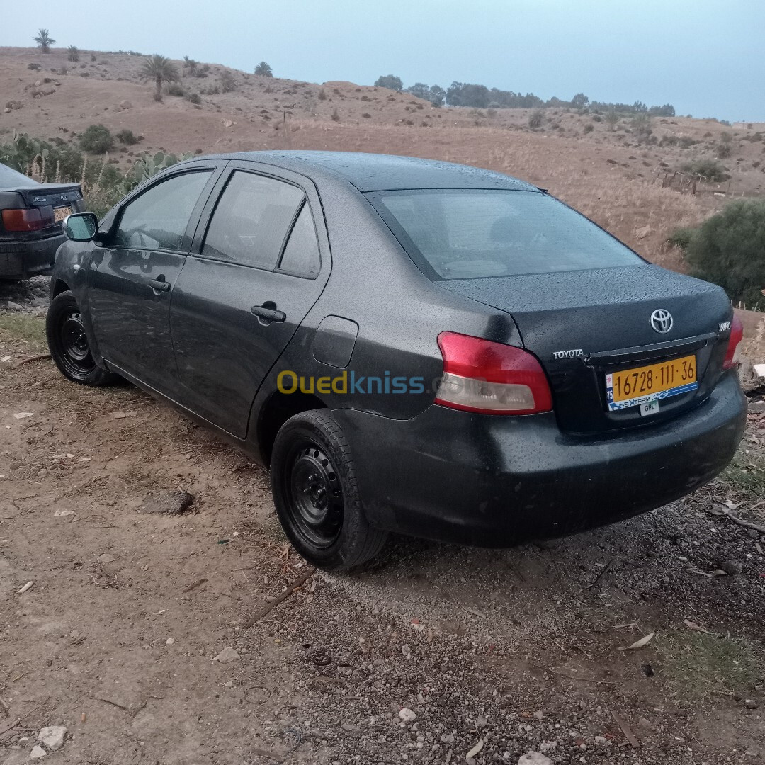 Toyota Yaris Sedan 2011 