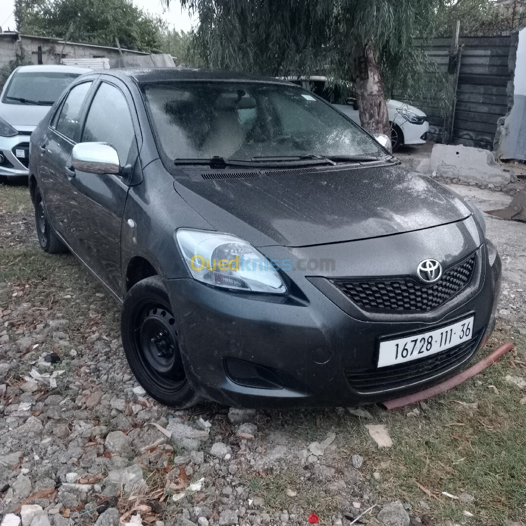 Toyota Yaris Sedan 2011 