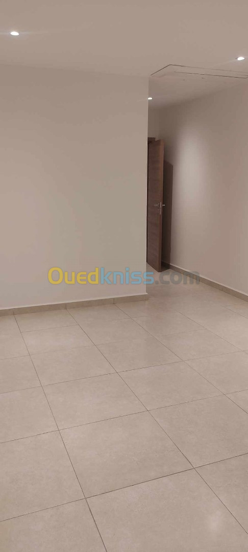 Vente Appartement F4 Alger Cheraga