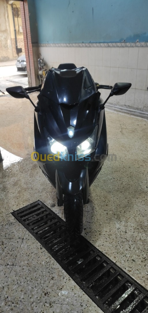 Yamaha Tmax530 2015