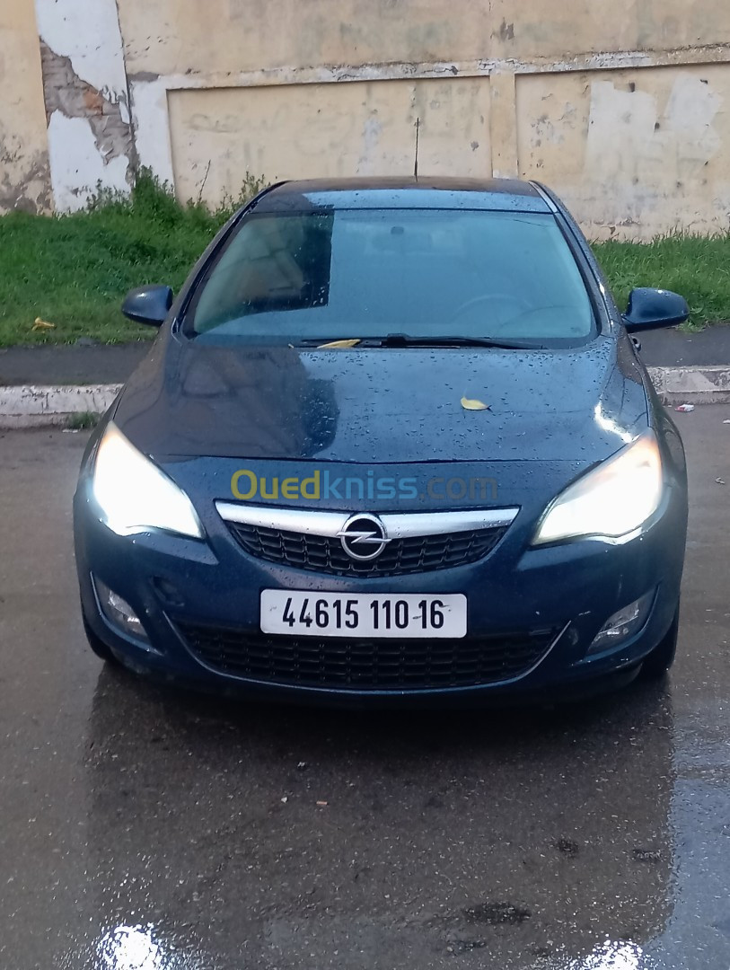 Opel Astra 2010 SPORT