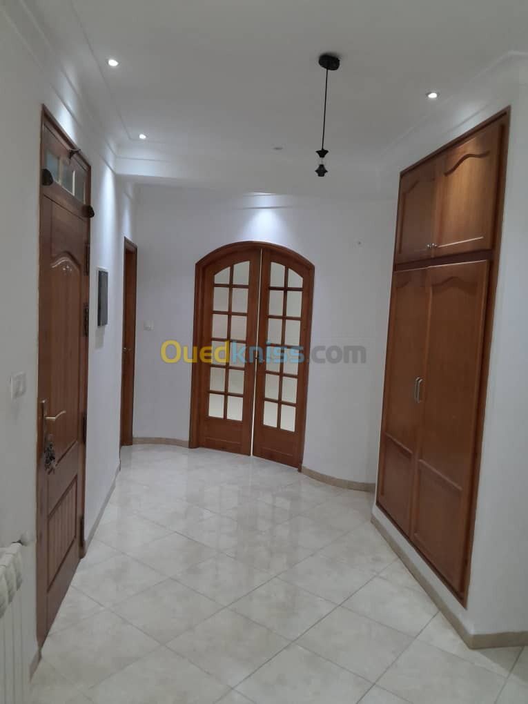 Location Niveau De Villa F3 Alger Ain naadja