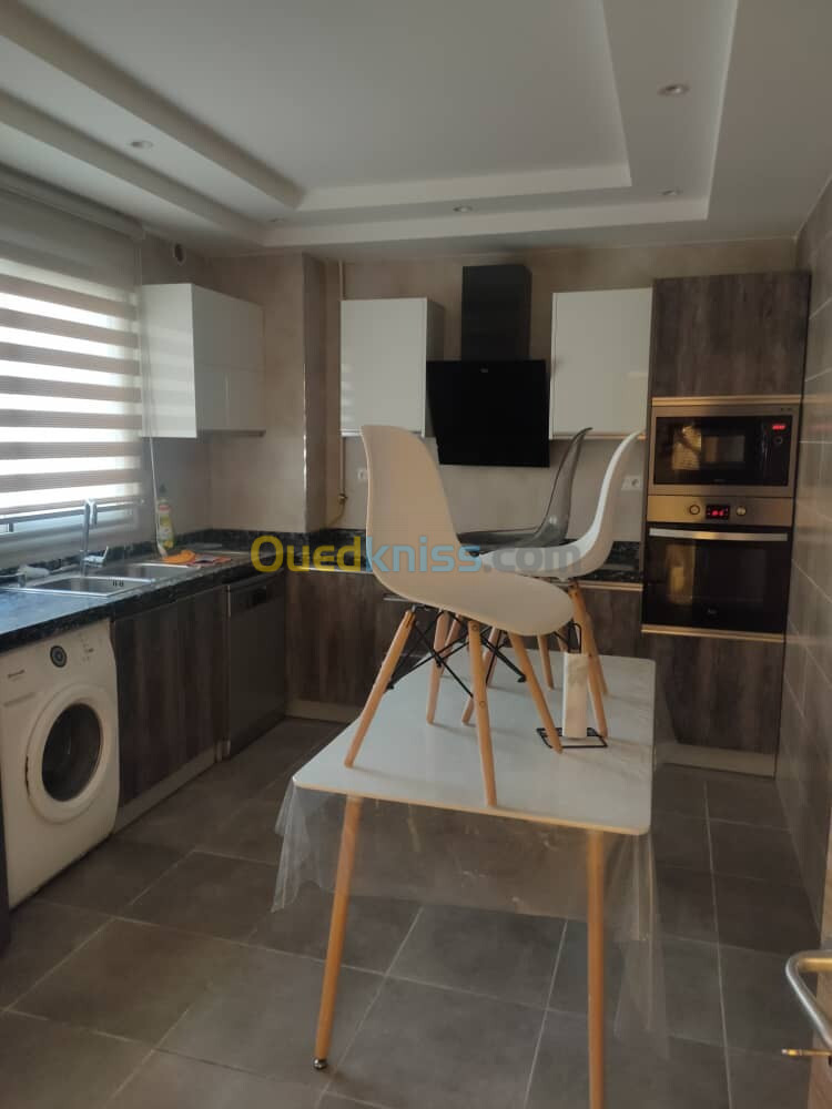 Location Appartement F2 Alger Hydra