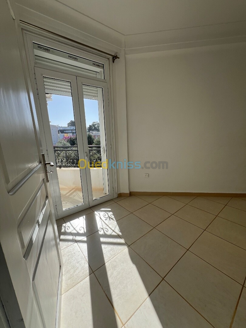 Location Appartement F4 Alger Ben aknoun