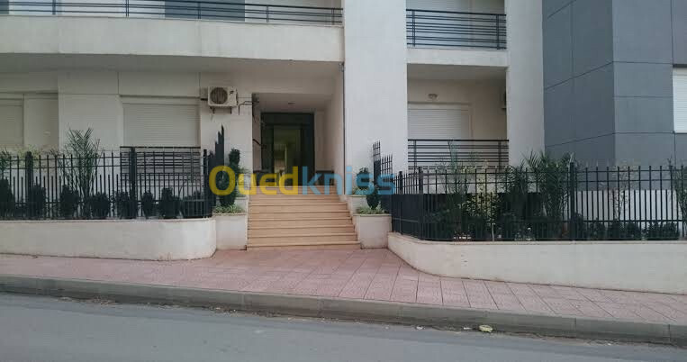 Location Appartement F4 Alger Cheraga