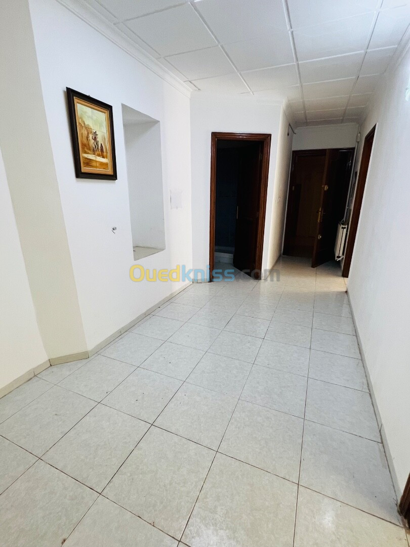 Location Appartement F4 Alger Ben aknoun