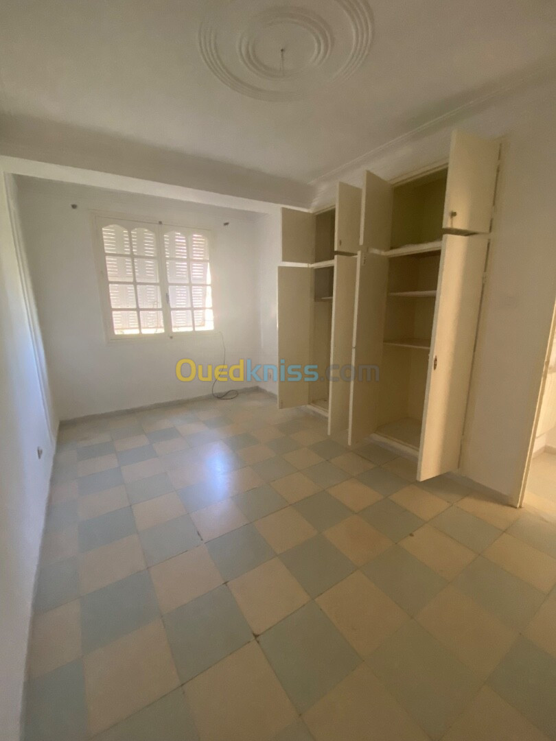 Location Appartement F4 Alger Staoueli