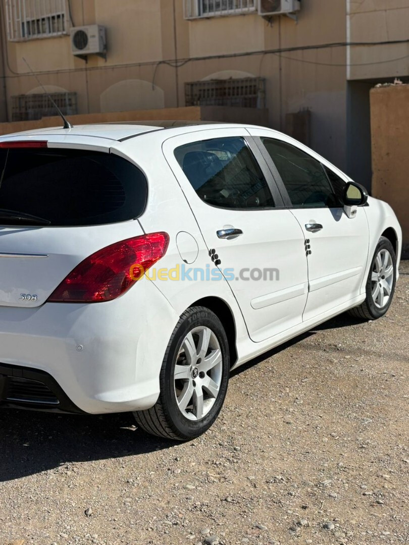 Peugeot 308 2012 