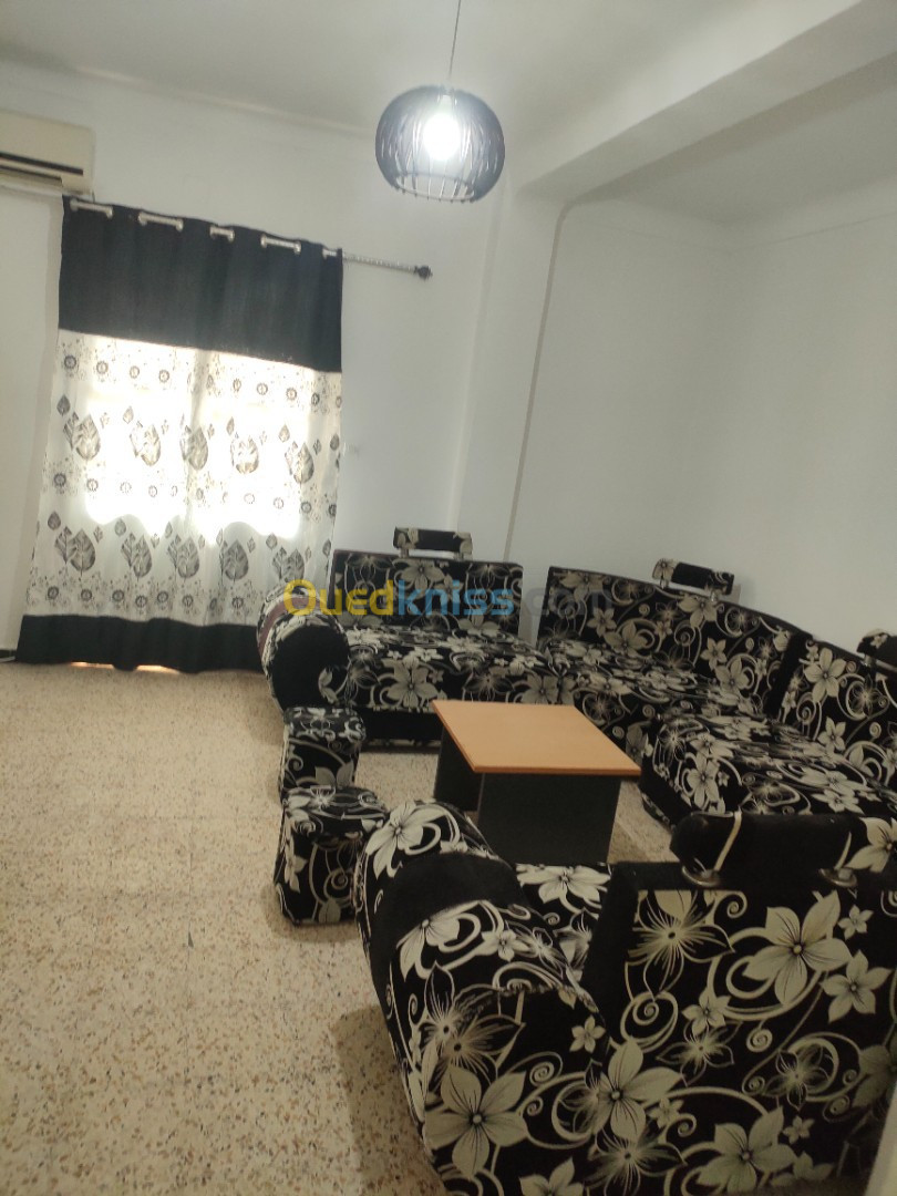 Location vacances Appartement F4 Mostaganem Mostaganem