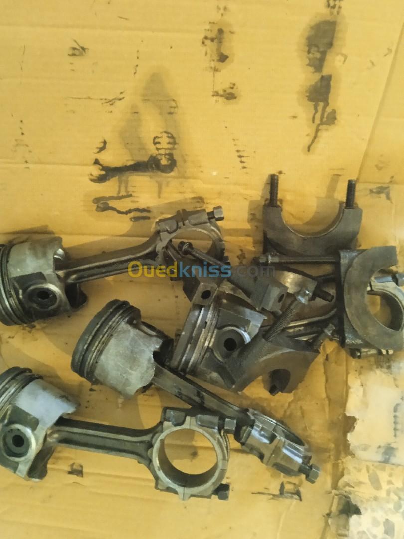  Demi moteur Nissan xtrail 2.2 L T30 code 50