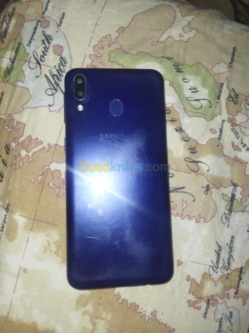 Samsung Galaxy M20