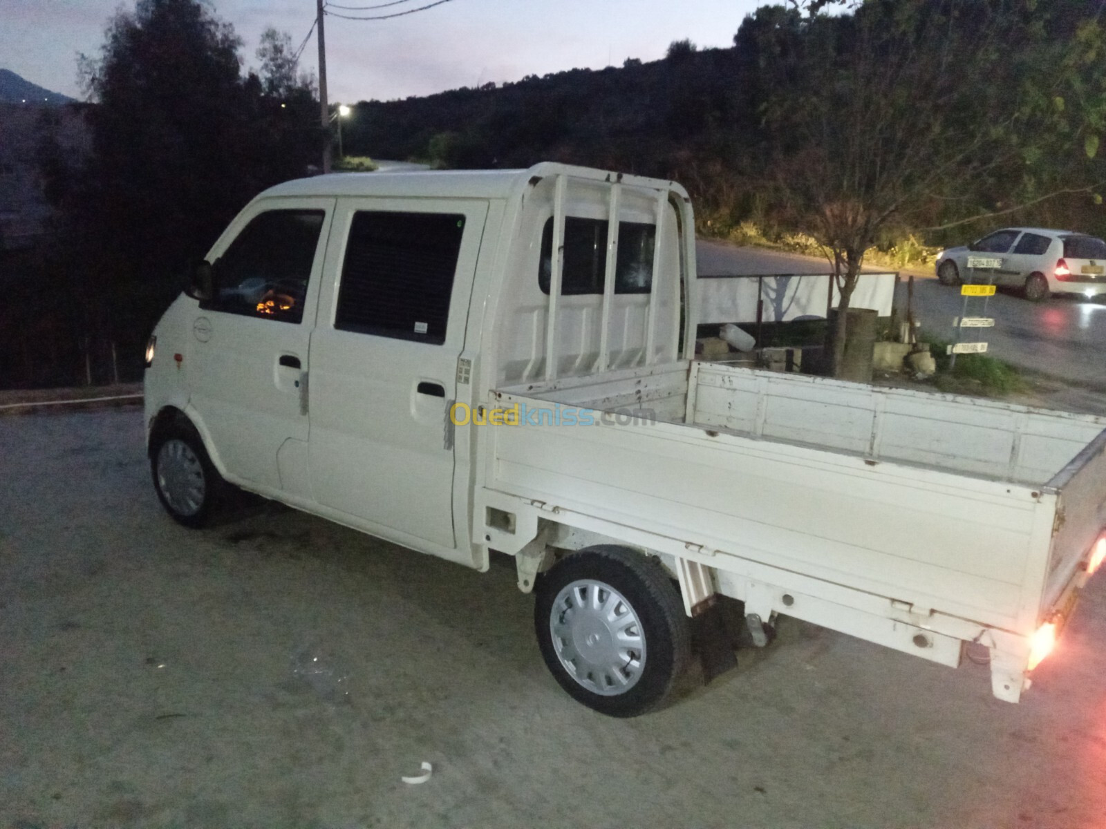 Gonow Mini Truck Double Cabine 2013 Gonow faw dfsk dfm