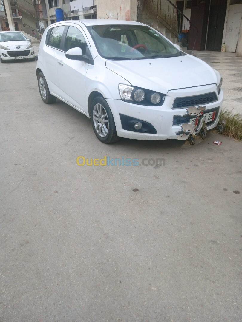 Chevrolet Sonic Hatchback 2014 Sonic Hatchback